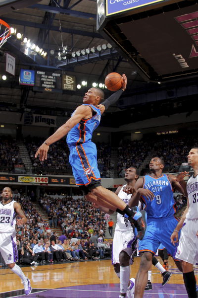 WTT总决赛 林诗栋4-0战胜梁靖崑晋级男单八强